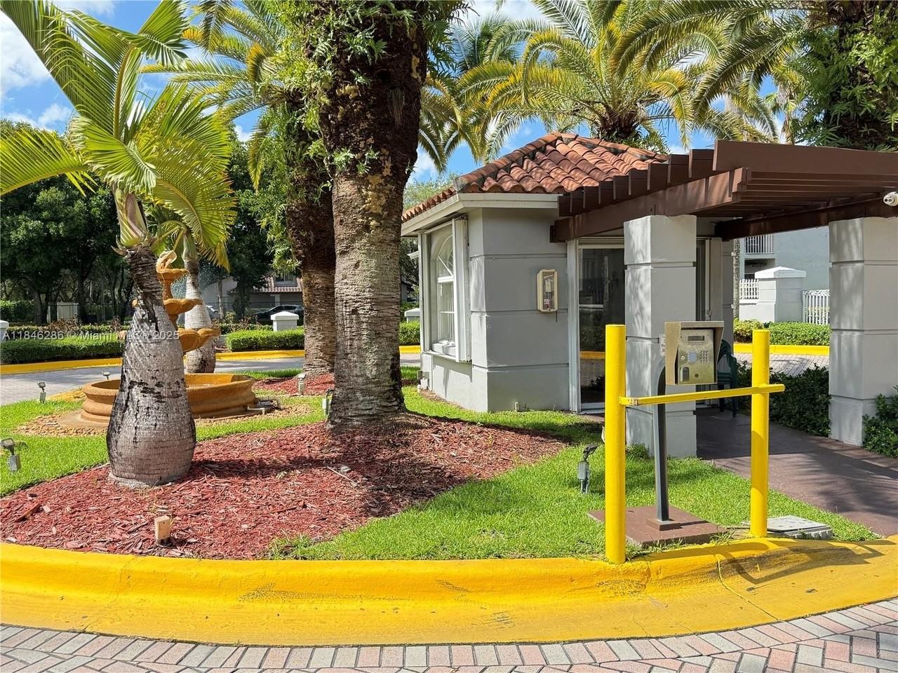 4764 Nw 114th Ave #202 - Photo 3 of 19