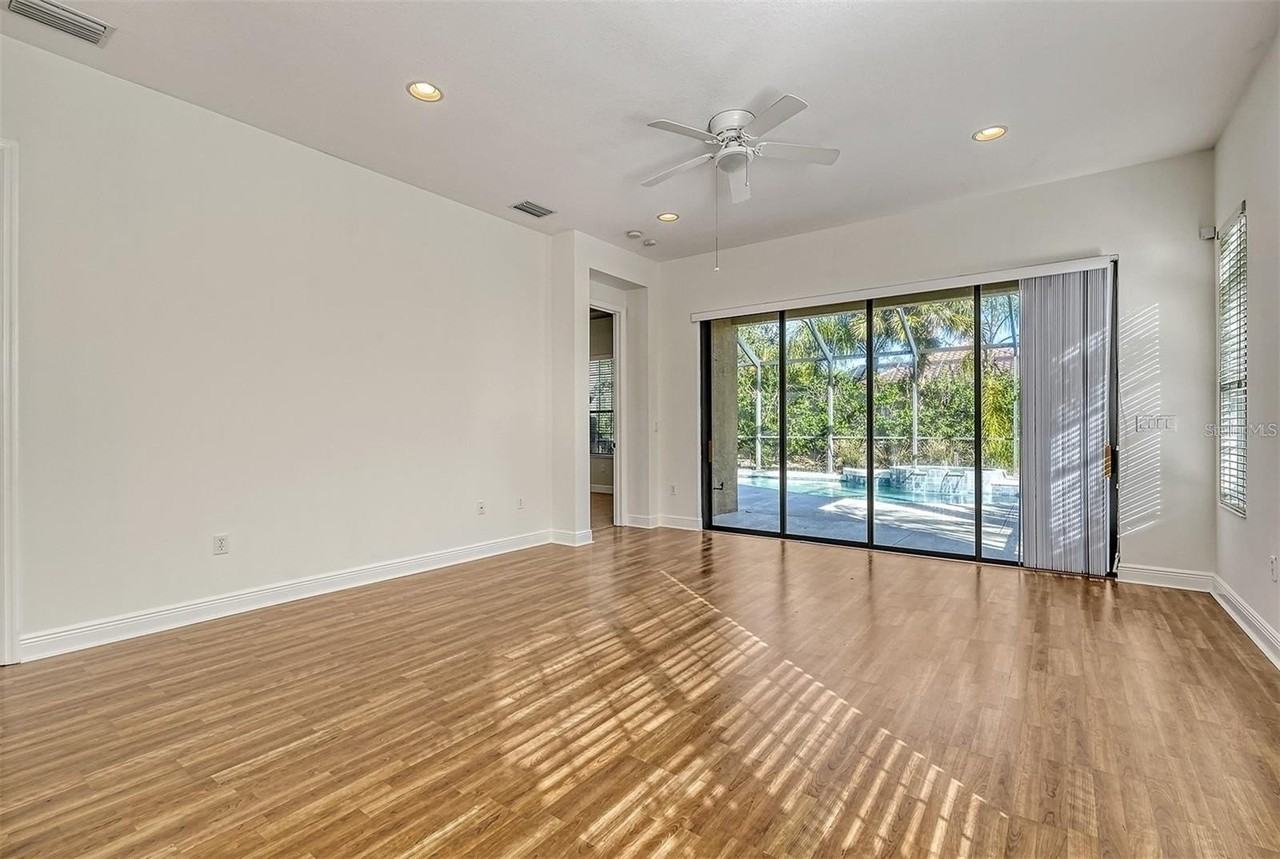 11409 Hawick Pl - Photo 5 of 42