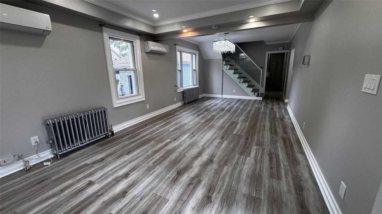 220 Grand Ave - Photo 3 of 19