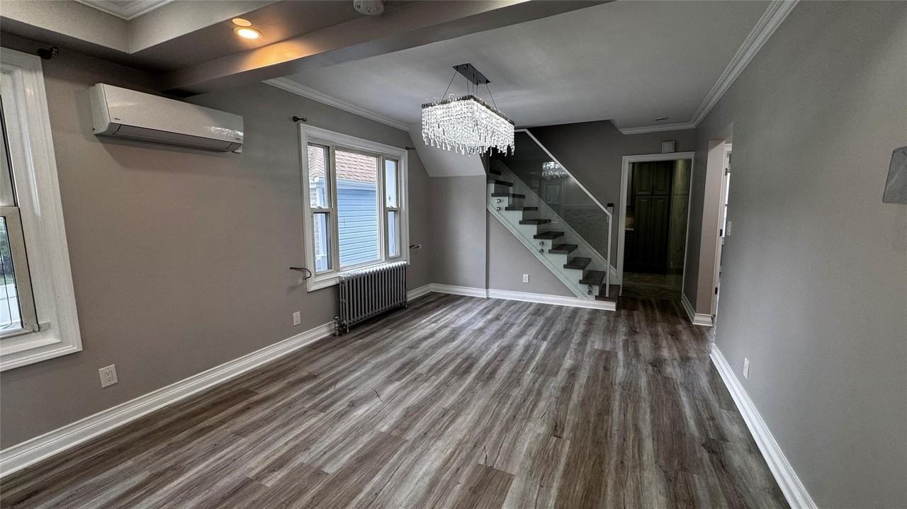 220 Grand Ave - Photo 4 of 19