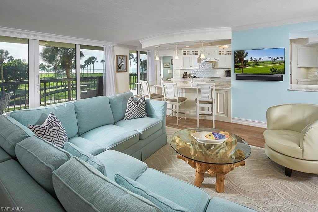 4551 Gulf Shore Blvd N #204