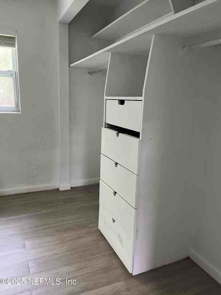 5844 Justina Ct - Photo 7 of 9