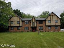 featured image of 2049 N Duck Lake Rd