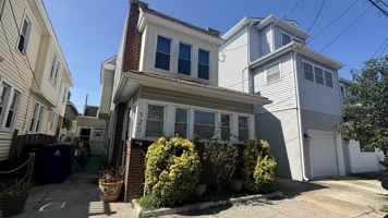 featured image of 120 N Bryant Ave