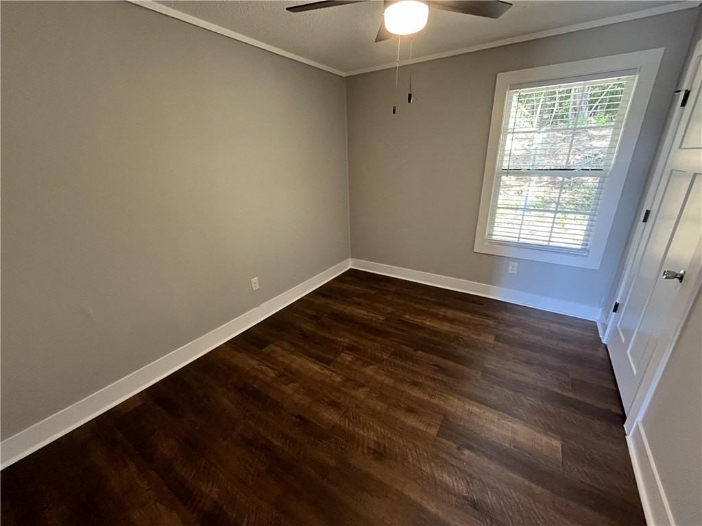 1725A President St - Photo 3 of 5