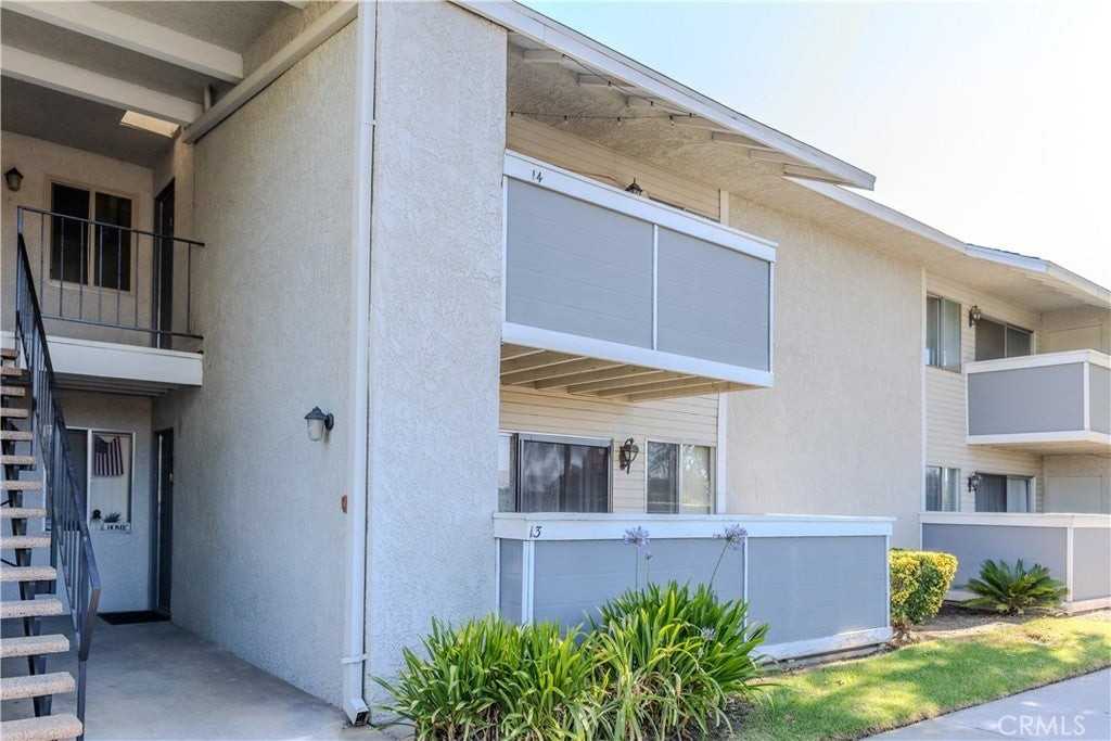 26200 Redlands Blvd - Photo 2 of 19