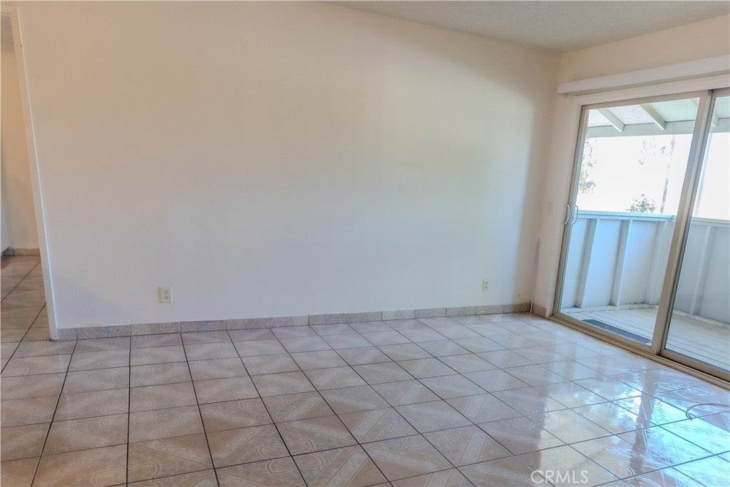 26200 Redlands Blvd - Photo 5 of 19