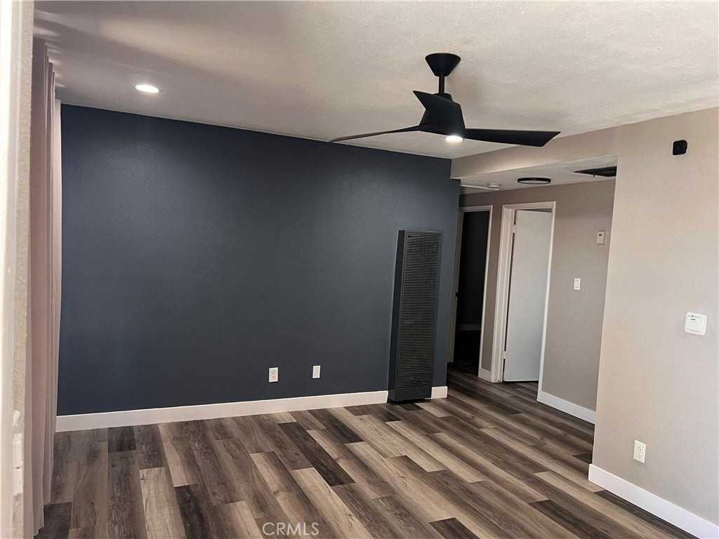 417 N Taylor St - Photo 3 of 13