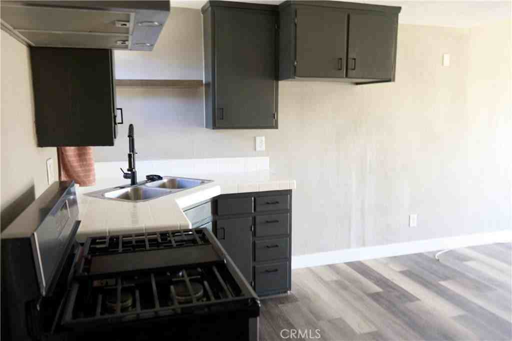 417 N Taylor St - Photo 5 of 13