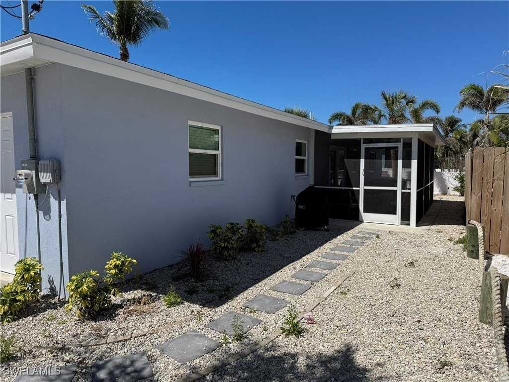 345 Donora Blvd - Photo 2 of 28