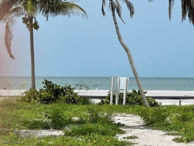 345 Donora Blvd - Photo 3 of 28