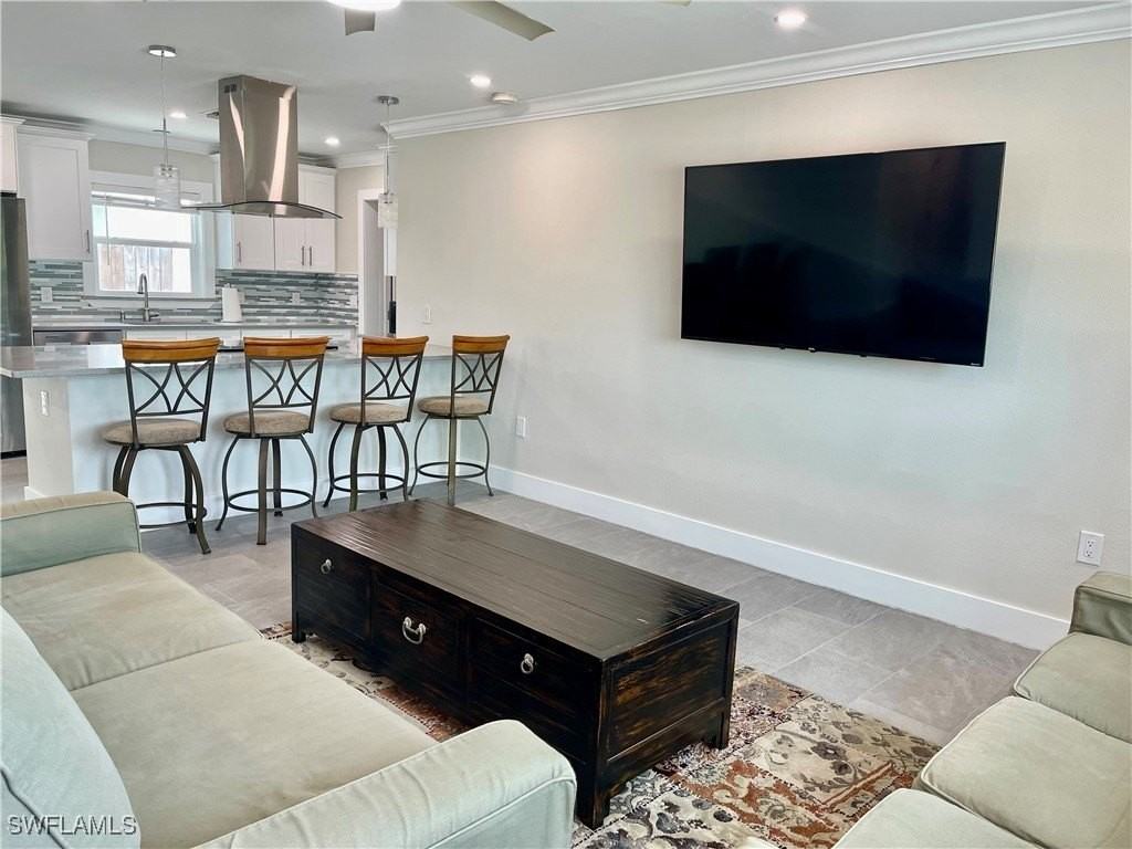 345 Donora Blvd - Photo 5 of 28