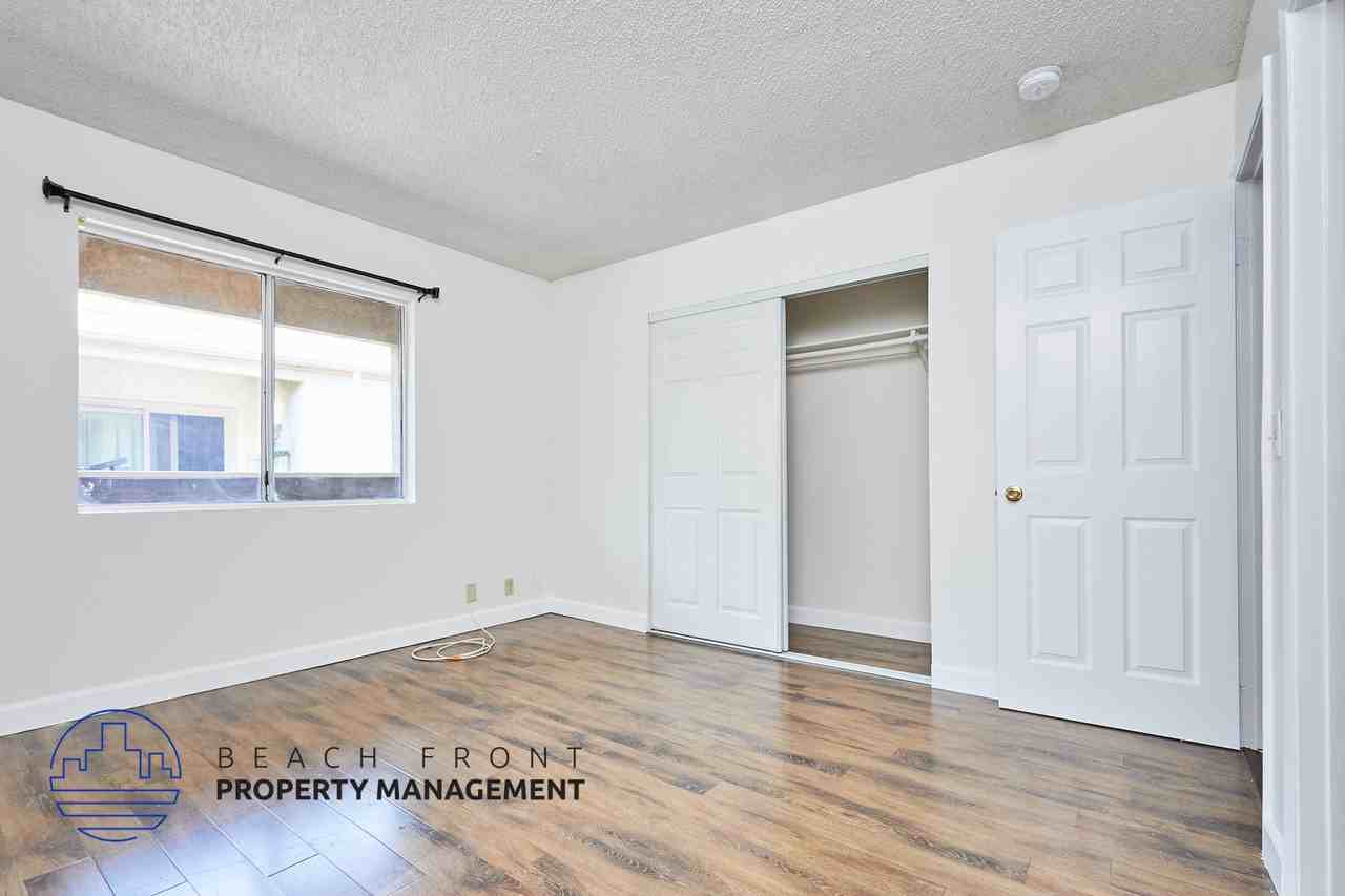 744 Rose Ave. - Photo 7 of 33