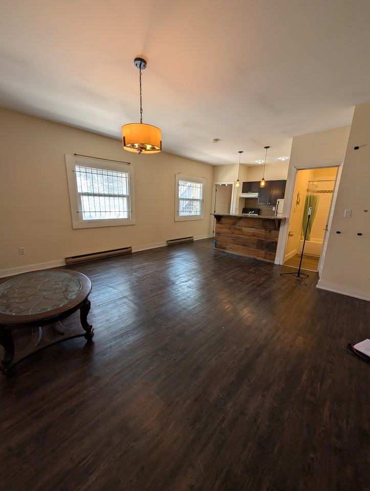 175 Dundas Street - Photo 2 of 13