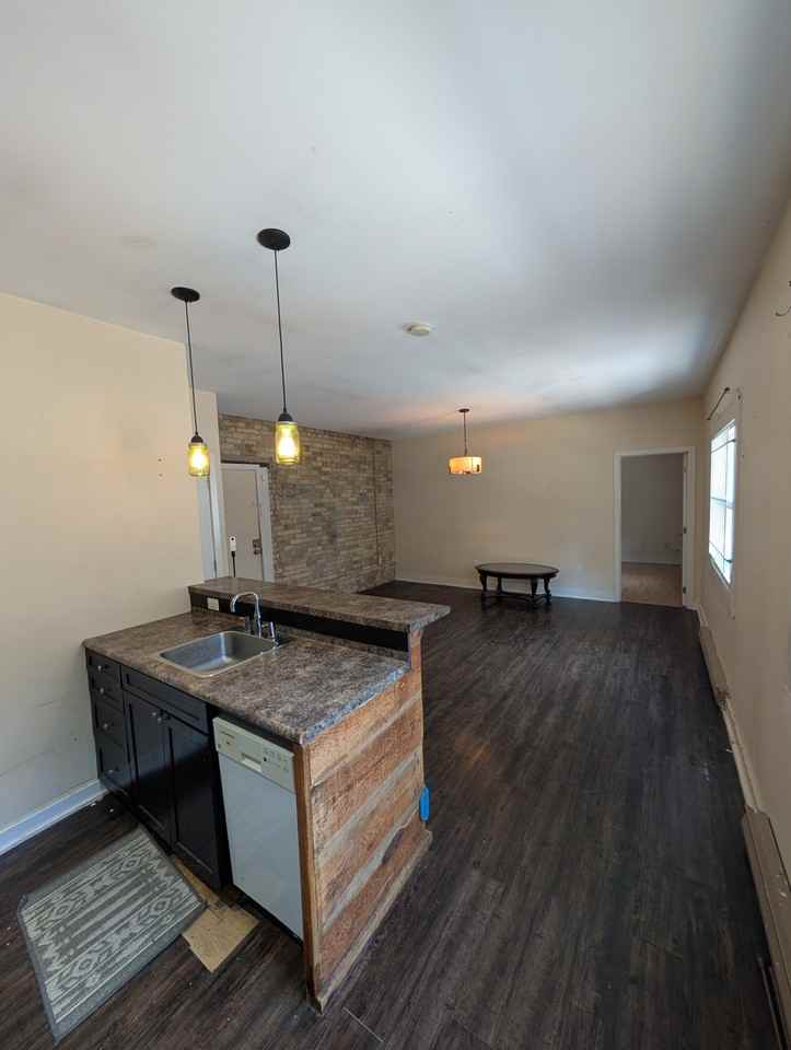 175 Dundas Street - Photo 3 of 13