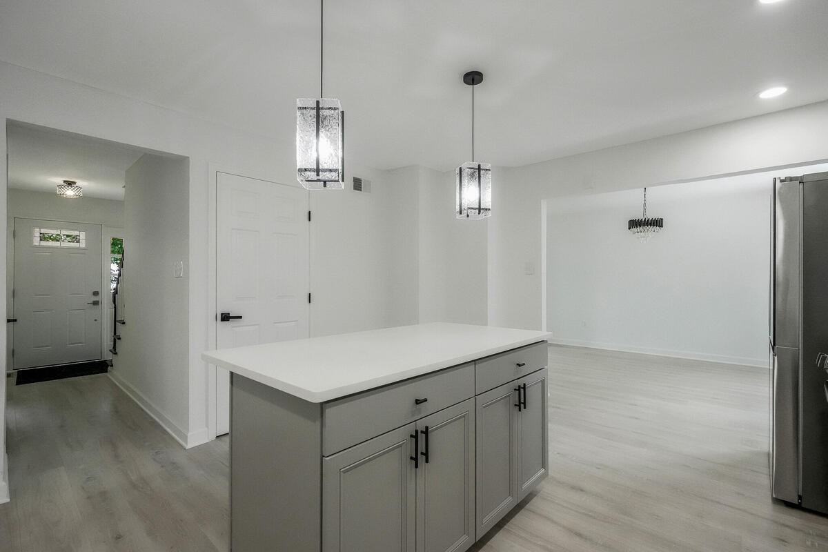 6304 Juanita Court - Photo 2 of 34