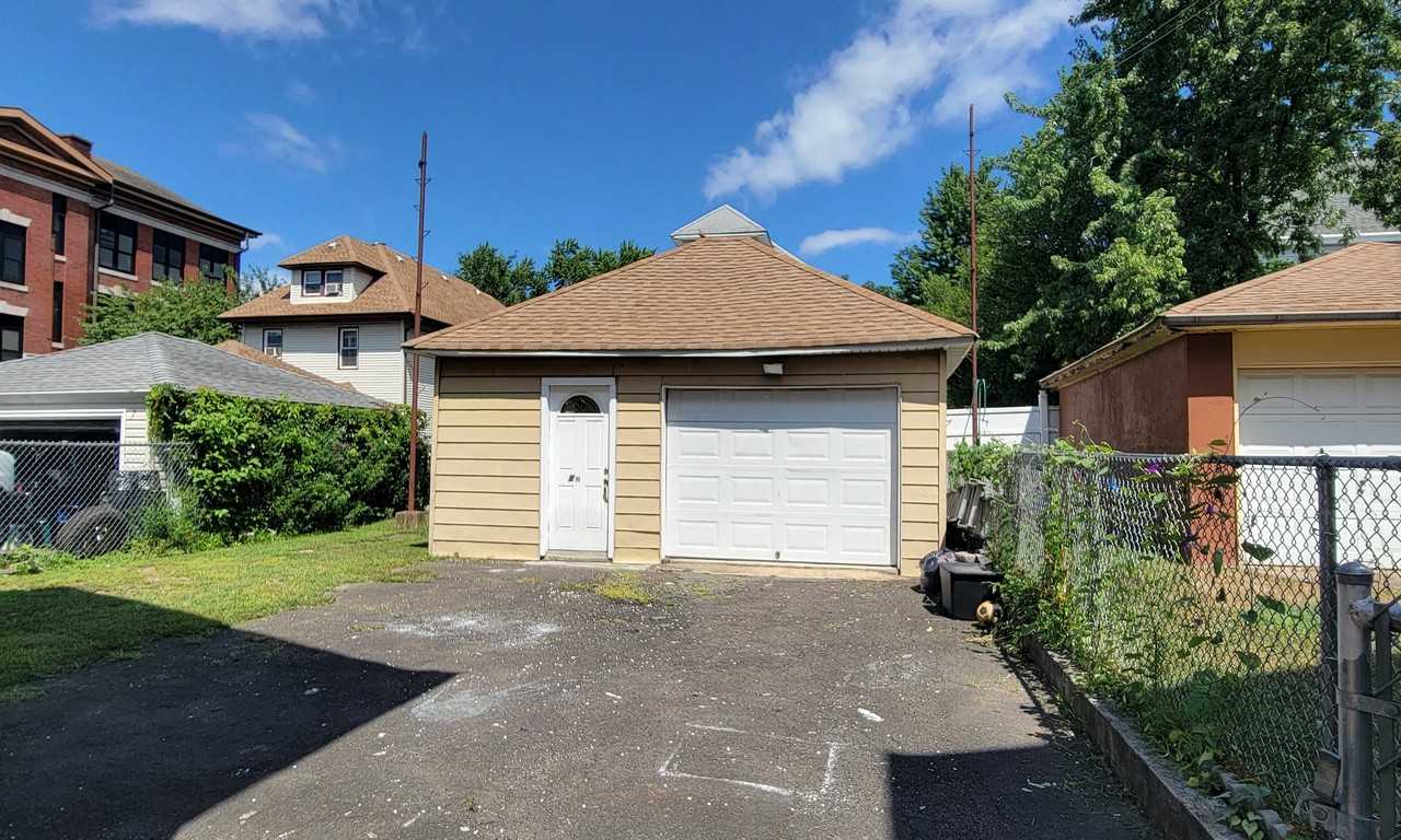 16 Van Cleve Ave - Photo 2 of 14