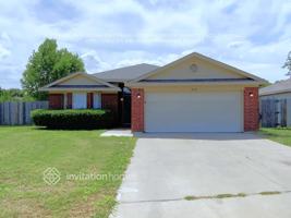featured image of 10648 Shadywood Dr