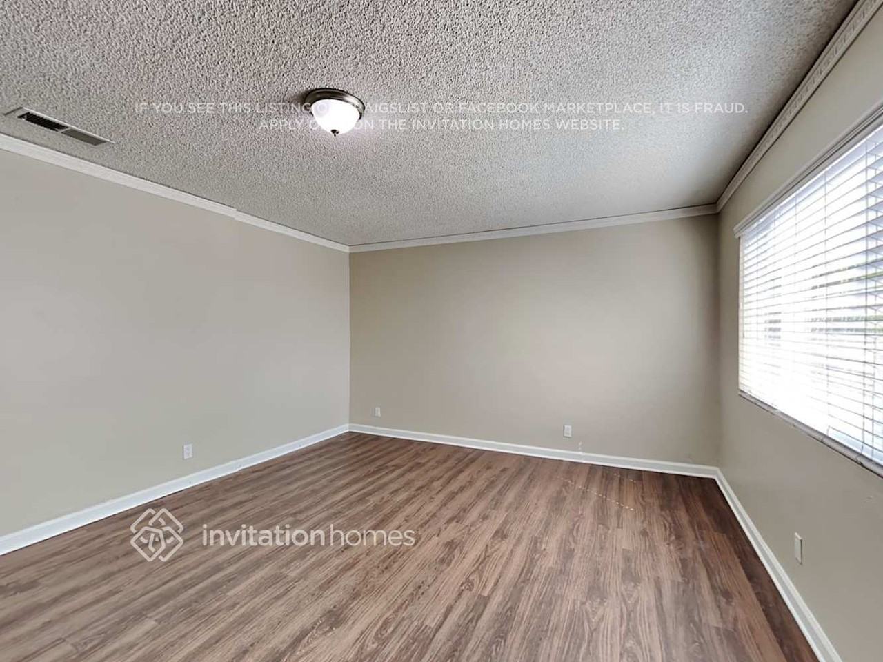 13515 Raven St - Photo 5 of 22