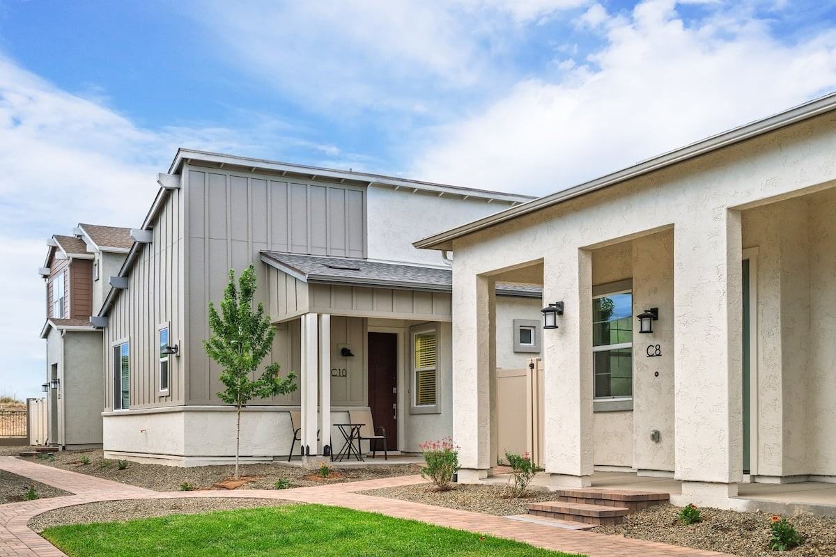 Havenly Prescott - Photo 3 of 40