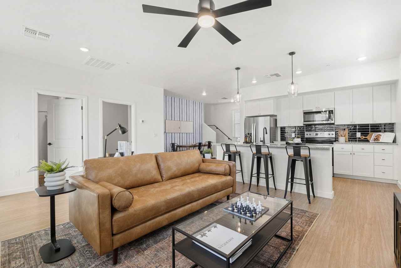 Pique Residences - Photo 4 of 33