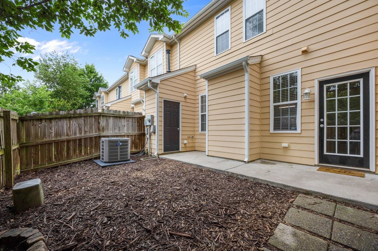 4437 Moss Garden Path - Photo 3 of 24