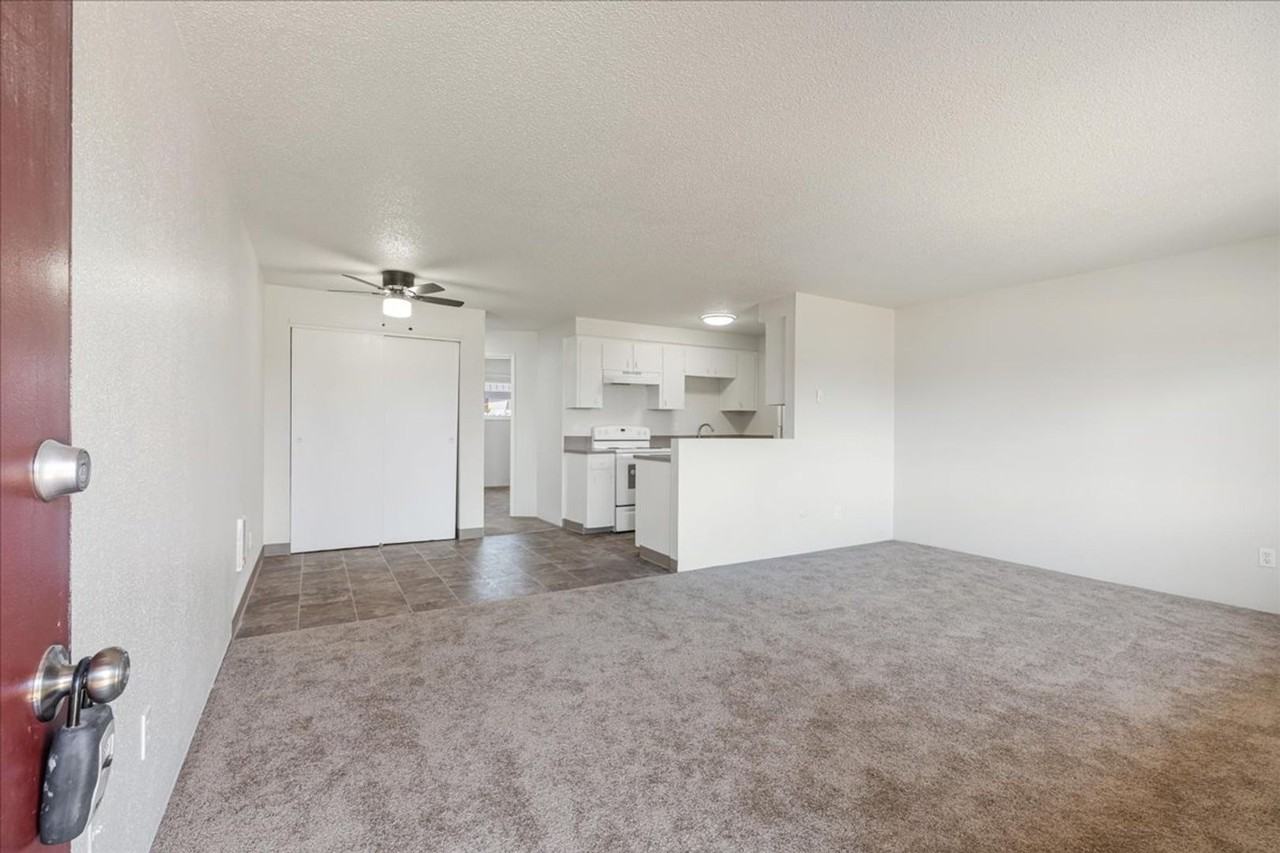 Villa Rose Apartments - Photo 3 of 17