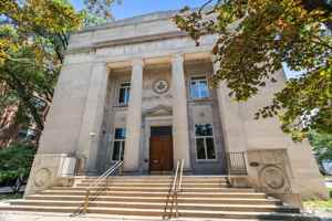 featured image of 1453 Maple Ave