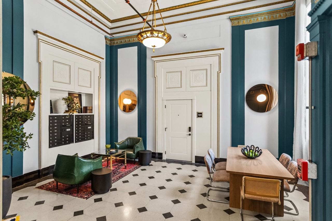 1453 Maple Ave - Photo 3 of 50