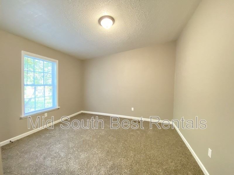 22 Woodcliff Cir - Photo 6 of 10