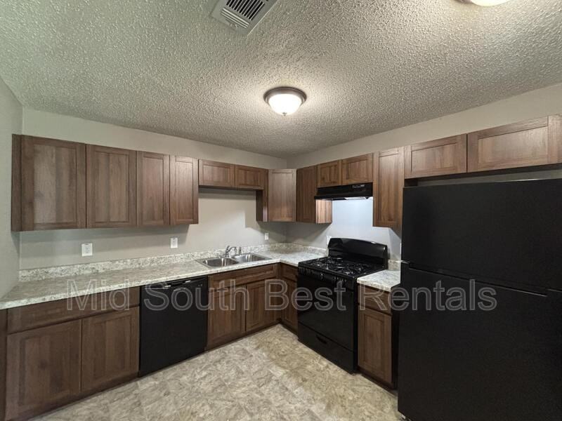 321 Meadow Park Drive - Photo 3 of 10