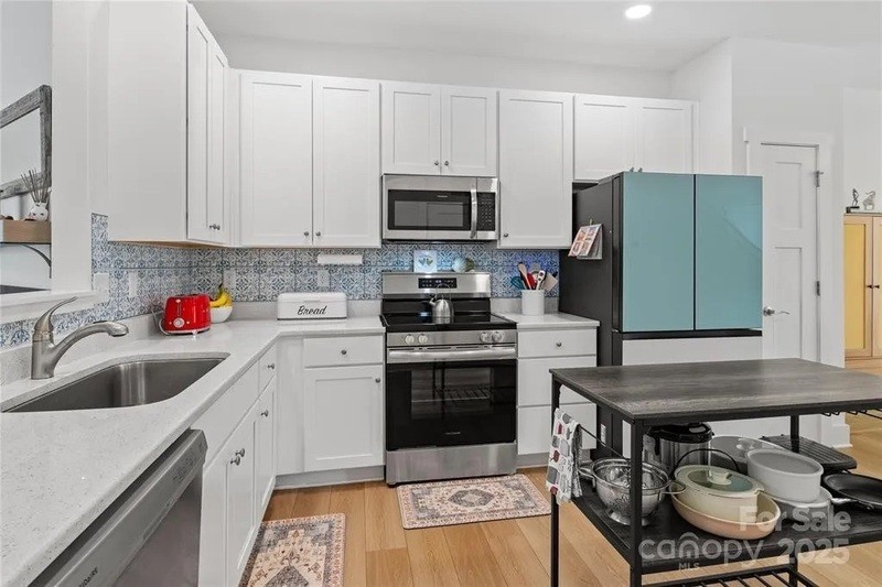 212 Rockrose Ct - Photo 5 of 18