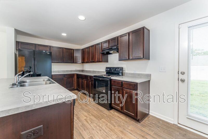 250 Baybrook Ln - Photo 3 of 33