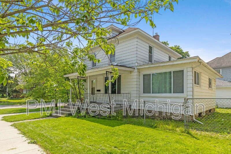 1200 Jackson St Nw - Photo 3 of 20