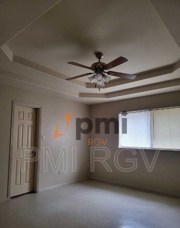 709 Robin Ave #2 - Photo 2 of 10