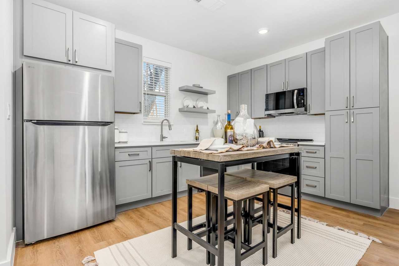 5313 Reiger Ave - Photo 4 of 15