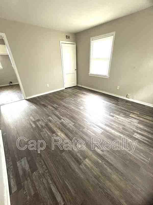 4633 Faith Ave - Photo 2 of 10