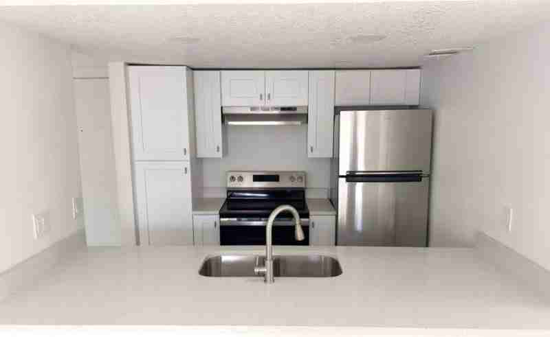 1815 Blossom Ter - Photo 2 of 8