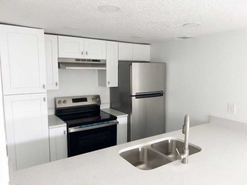 1815 Blossom Ter - Photo 3 of 8