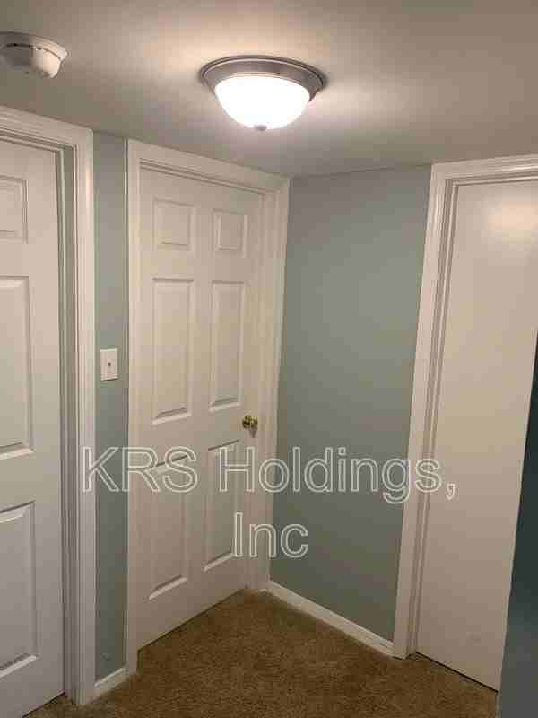1822 Williamsburg Rd #1 - Photo 2 of 10