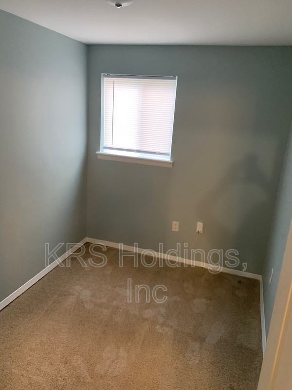 1822 Williamsburg Rd #1 - Photo 4 of 10