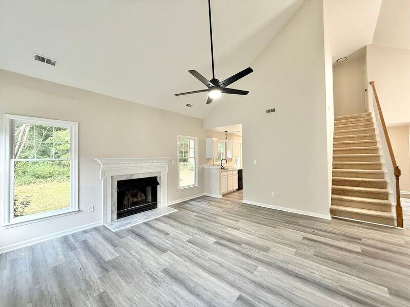 707 Clay Hill Dr - Photo 5 of 27