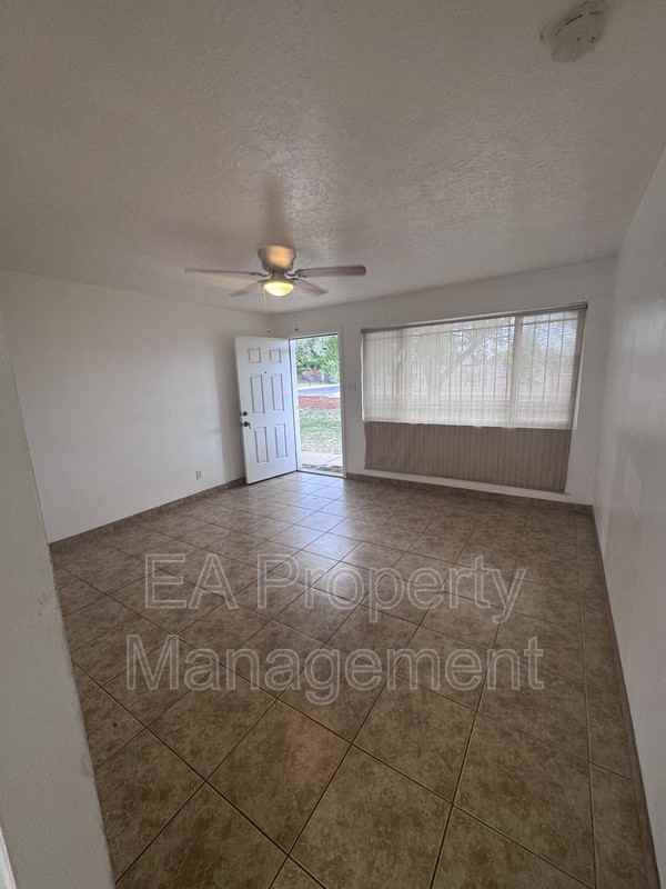 7015 Trumbull Ave Se - Photo 3 of 13