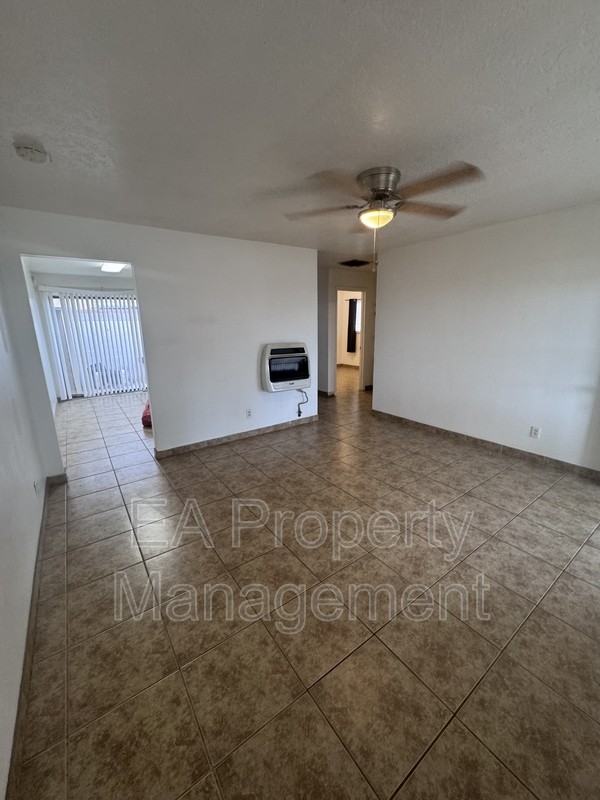 7015 Trumbull Ave Se - Photo 5 of 13