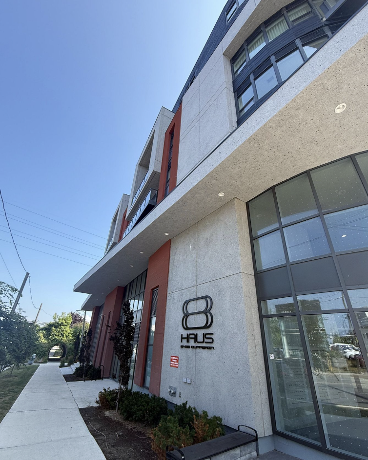 2433 Dufferin Street