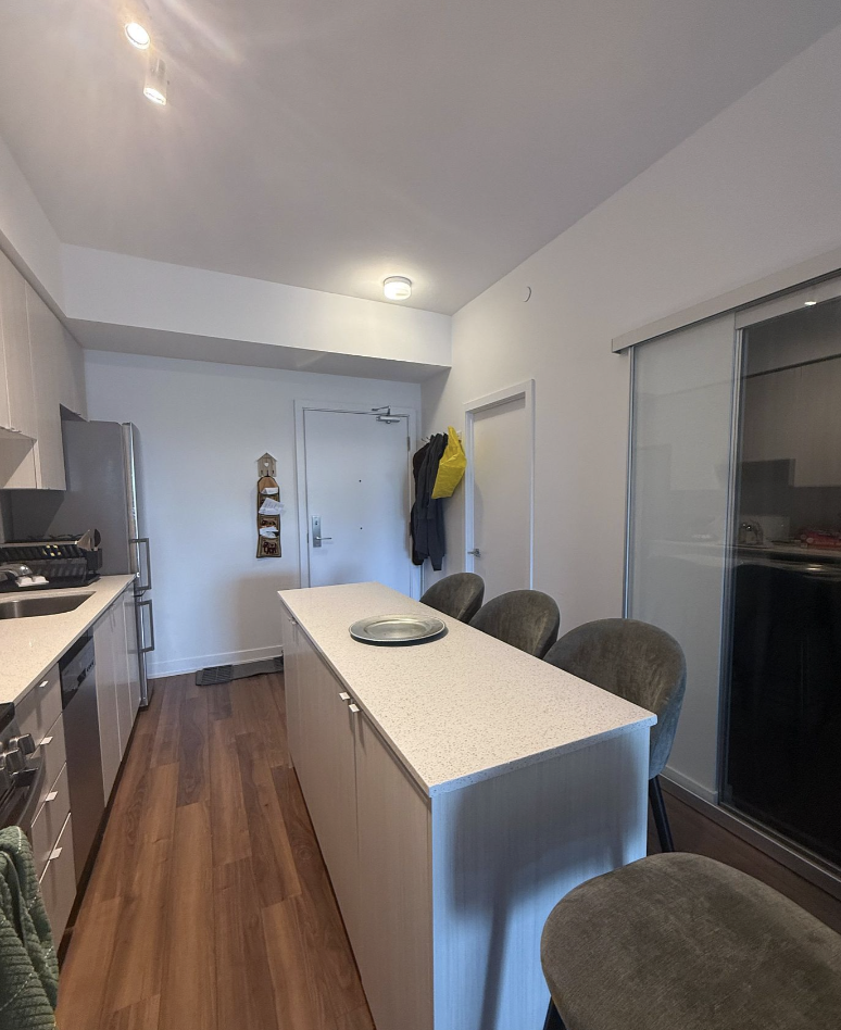 2433 Dufferin Street - Photo 3