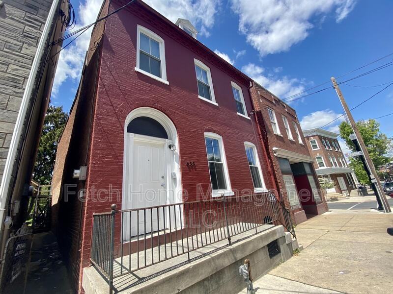 633 Manor St - Photo 7 of 8