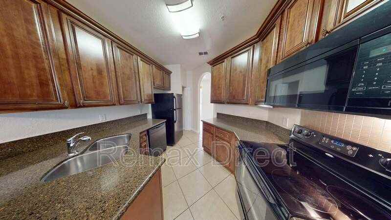 831 Pipers Cay Dr - Photo 4 of 6