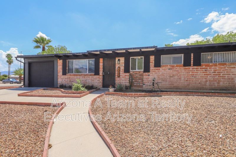 7232 E Paseo San Andres - Photo 2 of 33