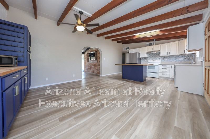 7232 E Paseo San Andres - Photo 3 of 33